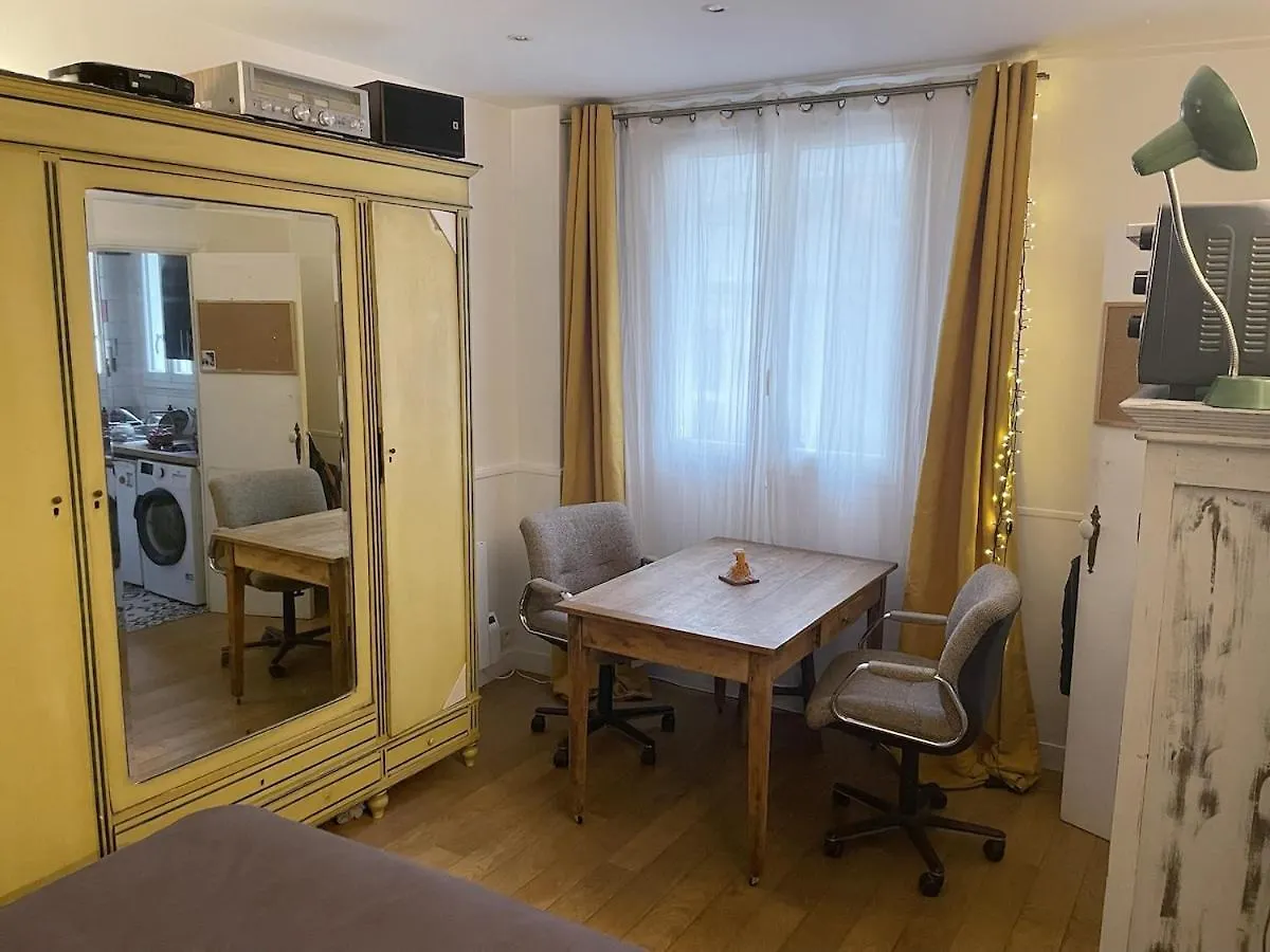 Apartment Peaceful Studio In A Impasse In Charonne Paris
